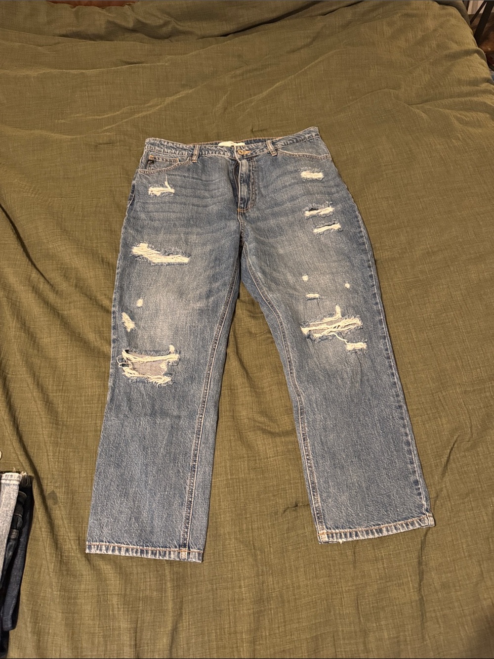 KanCan Distressed Cropped Light Blue Jeans